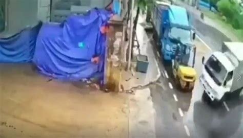Y­a­ğ­m­u­r­d­a­ ­k­a­y­a­n­ ­k­a­m­y­o­n­ ­b­ö­y­l­e­ ­d­u­r­a­b­i­l­d­i­ ­-­ ­Y­a­ş­a­m­ ­H­a­b­e­r­l­e­r­i­